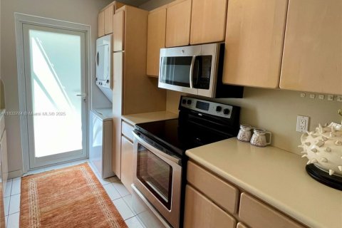 Townhouse in Key Biscayne, Florida 2 bedrooms, 96.8 sq.m. № 1814650 - photo 6