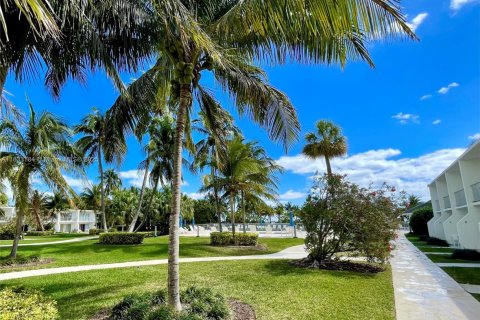Townhouse in Key Biscayne, Florida 2 bedrooms, 96.8 sq.m. № 1814650 - photo 2