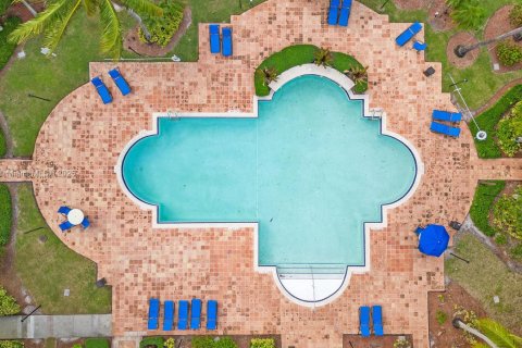 Condo in Miramar, Florida, 2 bedrooms  № 1943653 - photo 18