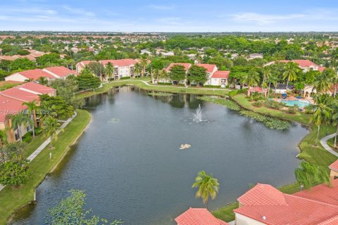 Condo in Miramar, Florida, 2 bedrooms  № 1943653 - photo 19