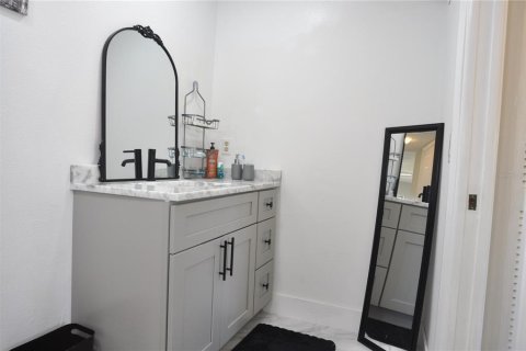 Condominio en venta en Clearwater, Florida, 1 dormitorio, 88.26 m2 № 1733547 - foto 17