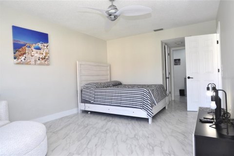 Condominio en venta en Clearwater, Florida, 1 dormitorio, 88.26 m2 № 1733547 - foto 13