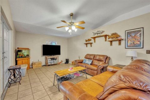 Casa en venta en Montverde, Florida, 6 dormitorios, 403.1 m2 № 1898811 - foto 17