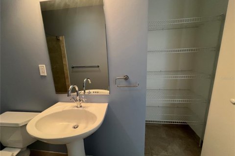 Condominio en alquiler en Orlando, Florida, 2 dormitorios, 111.11 m2 № 1767526 - foto 23