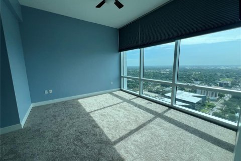 Condominio en alquiler en Orlando, Florida, 2 dormitorios, 111.11 m2 № 1767526 - foto 11