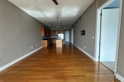 Condominio en alquiler en Orlando, Florida, 2 dormitorios, 111.11 m2 № 1767526 - foto 8