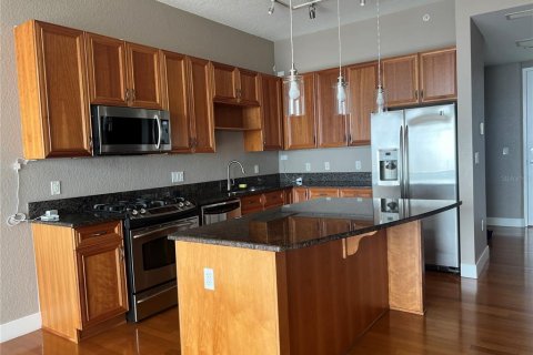 Condominio en alquiler en Orlando, Florida, 2 dormitorios, 111.11 m2 № 1767526 - foto 4