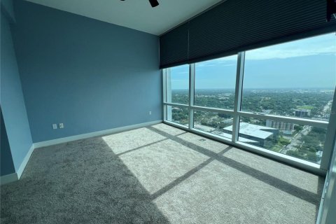 Condominio en alquiler en Orlando, Florida, 2 dormitorios, 111.11 m2 № 1767526 - foto 10