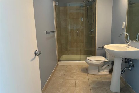 Condominio en alquiler en Orlando, Florida, 2 dormitorios, 111.11 m2 № 1767526 - foto 21