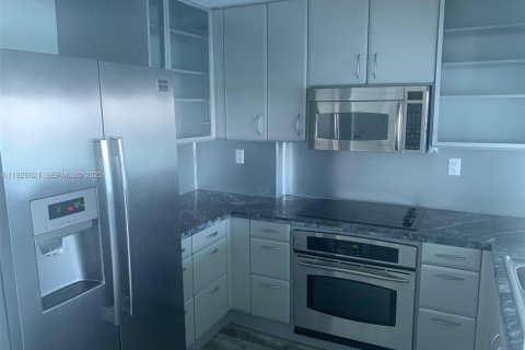 Copropriété à louer à Miami Beach, Floride: 1 chambre, 72.19 m2 № 1987264 - photo 14