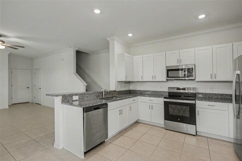Touwnhouse à vendre à Zephyrhills, Floride: 2 chambres, 143.16 m2 № 2205992 - photo 9