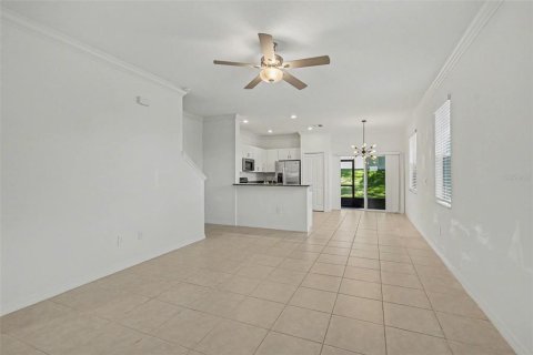 Touwnhouse à vendre à Zephyrhills, Floride: 2 chambres, 143.16 m2 № 2205992 - photo 4