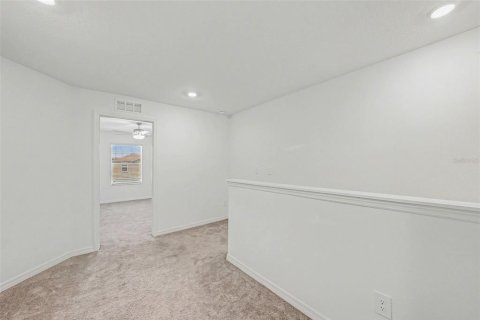 Touwnhouse à vendre à Zephyrhills, Floride: 2 chambres, 143.16 m2 № 2205992 - photo 11