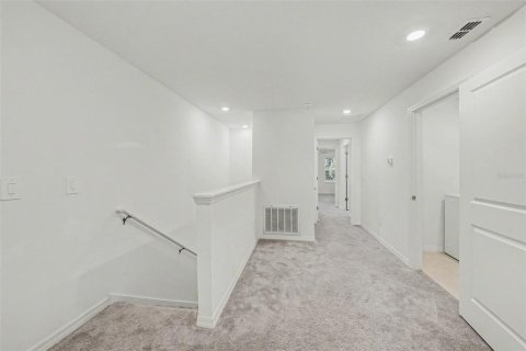 Touwnhouse à vendre à Zephyrhills, Floride: 2 chambres, 143.16 m2 № 2205992 - photo 10