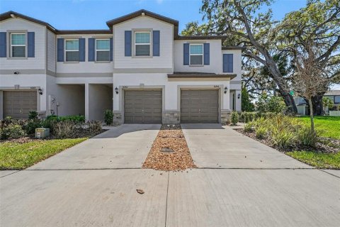 Adosado en ABBOTT SQUARE en Zephyrhills, Florida 2 dormitorios, 143.16 m2 № 2205992