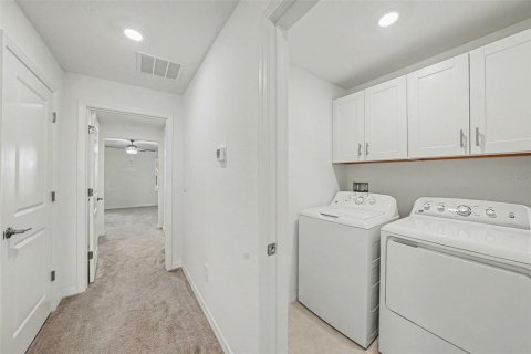 Touwnhouse à vendre à Zephyrhills, Floride: 2 chambres, 143.16 m2 № 2205992 - photo 12
