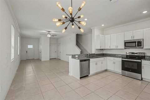 Touwnhouse à vendre à Zephyrhills, Floride: 2 chambres, 143.16 m2 № 2205992 - photo 8