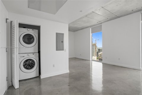 Снять в аренду кондоминиум в Майами, Флорида 1 спальня, 41.43м2, № 1872386 - фото 10