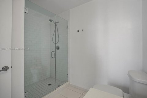 Снять в аренду кондоминиум в Майами, Флорида 1 спальня, 41.43м2, № 1872386 - фото 14