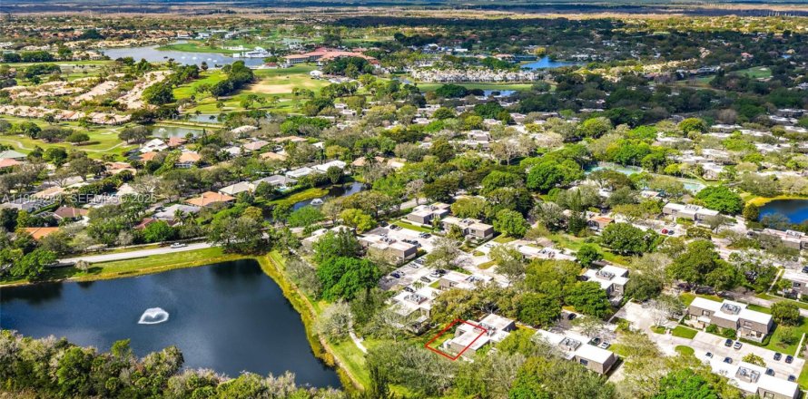 Casa en Palm Beach Gardens, Florida 2 dormitorios, 138.24 m2 № 2045499