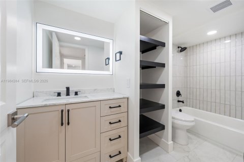 Casa en venta en Palm Beach Gardens, Florida, 2 dormitorios, 138.24 m2 № 2045499 - foto 22