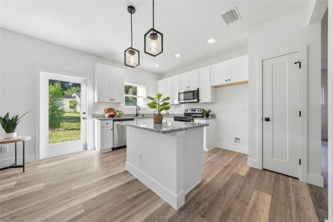 Villa ou maison à vendre à Orange City, Floride: 3 chambres, 114.73 m2 № 2419665 - photo 5