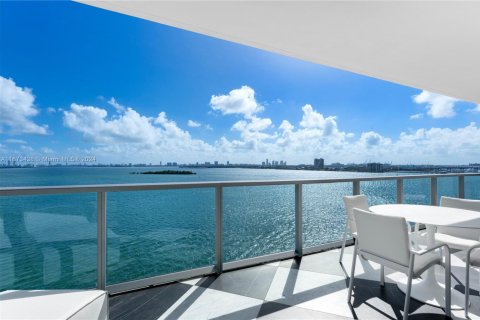Condominio en venta en Miami, Florida, 4 dormitorios, 254.83 m2 № 1415297 - foto 5