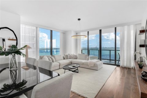 Condominio en venta en Miami, Florida, 4 dormitorios, 254.83 m2 № 1415297 - foto 2