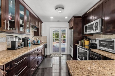 Casa en venta en Pinecrest, Florida, 3 dormitorios, 116.87 m2 № 2046685 - foto 8