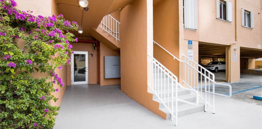 Appartement à Miami, Floride 2 chambres, 62.71 m2 № 1821894