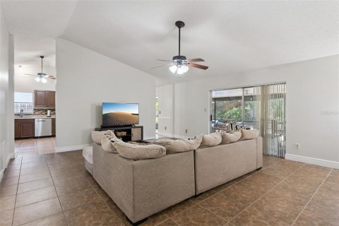 Casa en venta en Clermont, Florida, 3 dormitorios, 142.79 m2 № 2151557 - foto 7