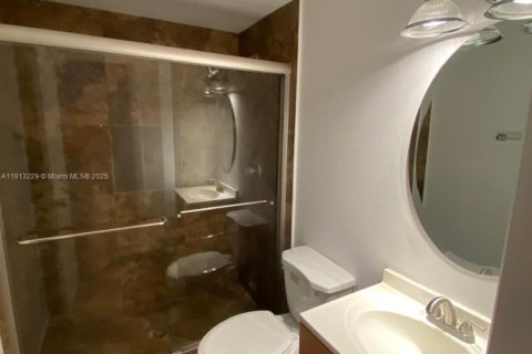 Condominio en alquiler en Miami Beach, Florida, 2 dormitorios, 89.93 m2 № 1969344 - foto 12