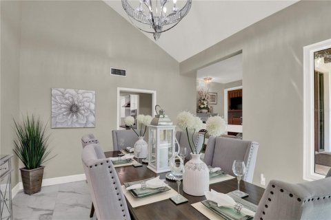 House in Tarpon Springs, Florida 5 bedrooms, 371.7 sq.m. № 1650183 - photo 14