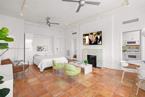 Condominio en venta en Miami Beach, Florida, 50.63 m2 № 1863595 - foto 5