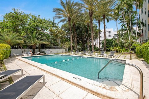 Condominio en venta en Miami Beach, Florida, 50.63 m2 № 1863595 - foto 18