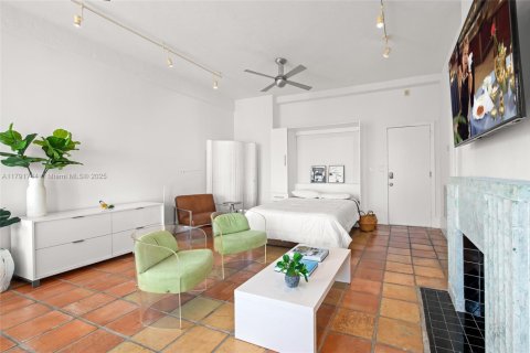 Condominio en venta en Miami Beach, Florida, 50.63 m2 № 1863595 - foto 9