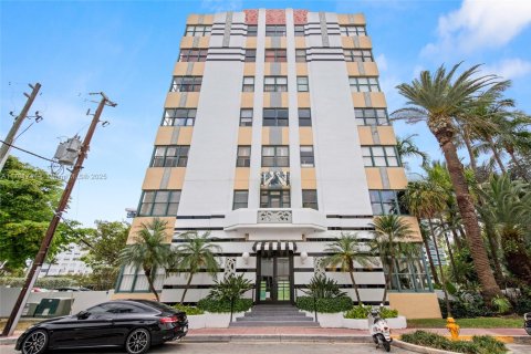 Condominio en venta en Miami Beach, Florida, 50.63 m2 № 1863595 - foto 23