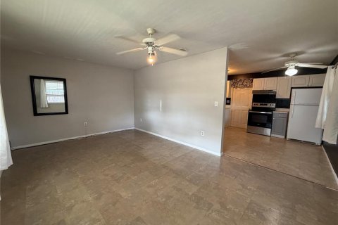 Villa ou maison à louer à Bradenton, Floride: 2 chambres, 105.63 m2 № 2142440 - photo 6