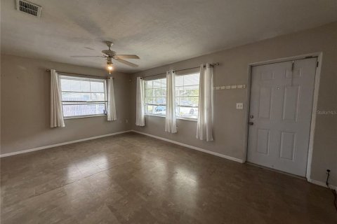 Villa ou maison à louer à Bradenton, Floride: 2 chambres, 105.63 m2 № 2142440 - photo 4