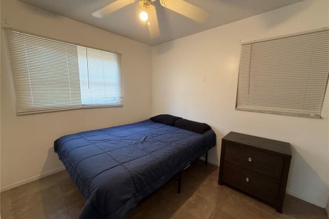 Villa ou maison à louer à Bradenton, Floride: 2 chambres, 105.63 m2 № 2142440 - photo 10