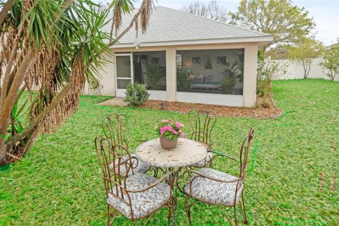 House in Eustis, Florida 3 bedrooms, 156.45 sq.m. № 1527153 - photo 7