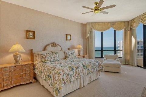 Condo in Longboat Key, Florida, 2 bedrooms № 2142524 - photo 26