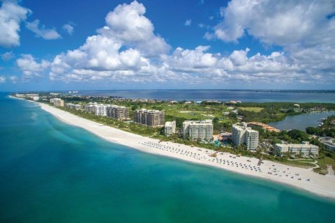 Condo in Longboat Key, Florida, 2 bedrooms № 2142524 - photo 10