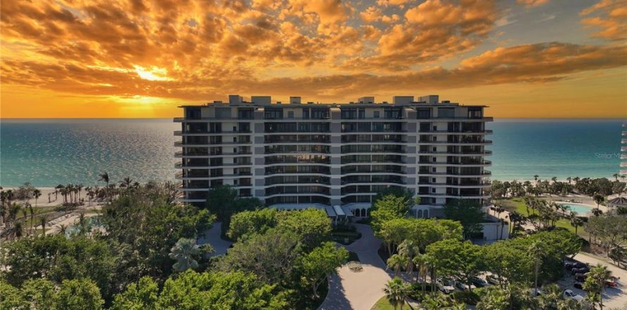 Condo in Longboat Key, Florida, 2 bedrooms № 2142524
