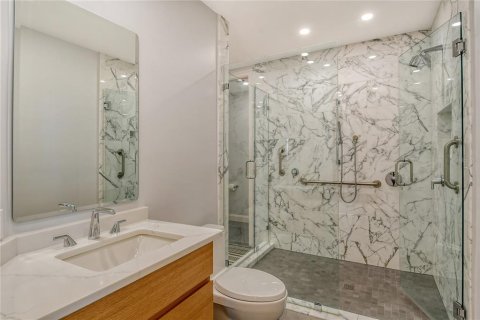 Condo in Longboat Key, Florida, 2 bedrooms № 2142524 - photo 29