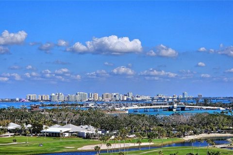 Condo in Longboat Key, Florida, 2 bedrooms № 2142524 - photo 13