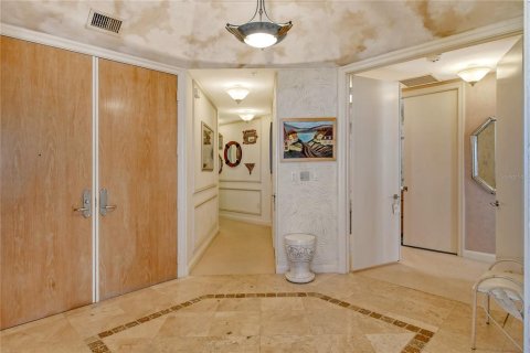 Condo in Longboat Key, Florida, 2 bedrooms № 2142524 - photo 14
