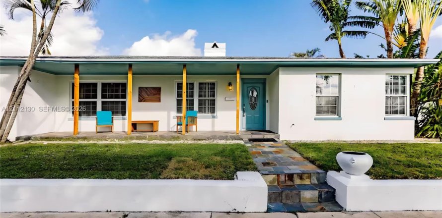 Villa ou maison à West Palm Beach, Floride 5 chambres, 254.55 m2 № 2431289