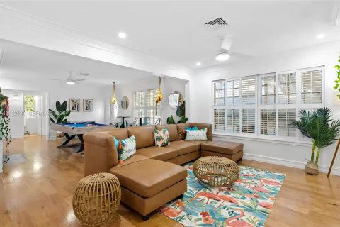 Villa ou maison à vendre à West Palm Beach, Floride: 5 chambres, 254.55 m2 № 2431289 - photo 16