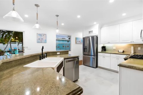 Villa ou maison à vendre à West Palm Beach, Floride: 5 chambres, 254.55 m2 № 2431289 - photo 20